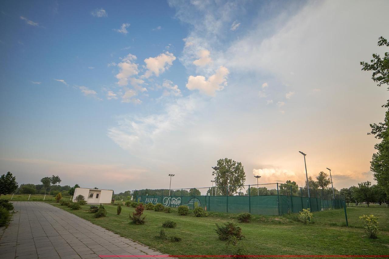 Hotel Dunav Илок Экстерьер фото
