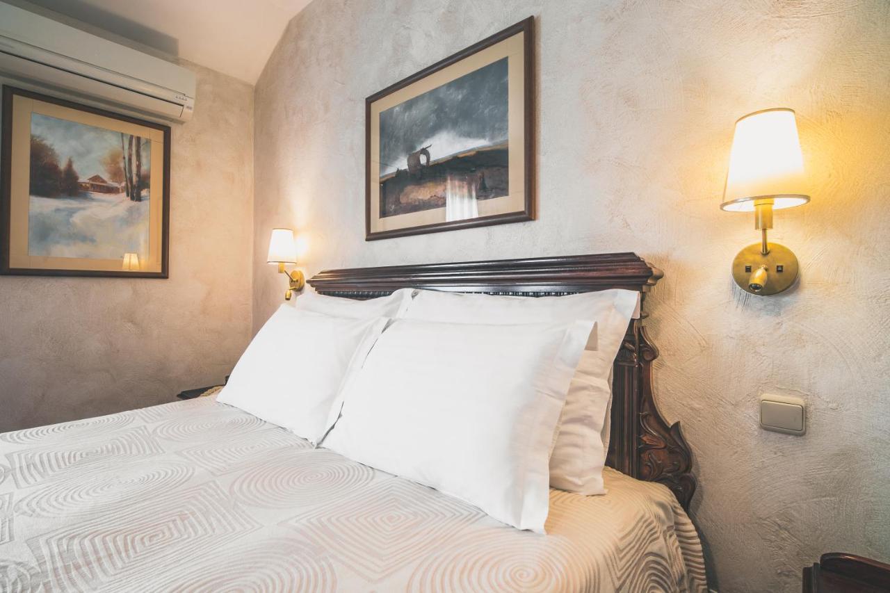 Hotel Dunav Илок Экстерьер фото